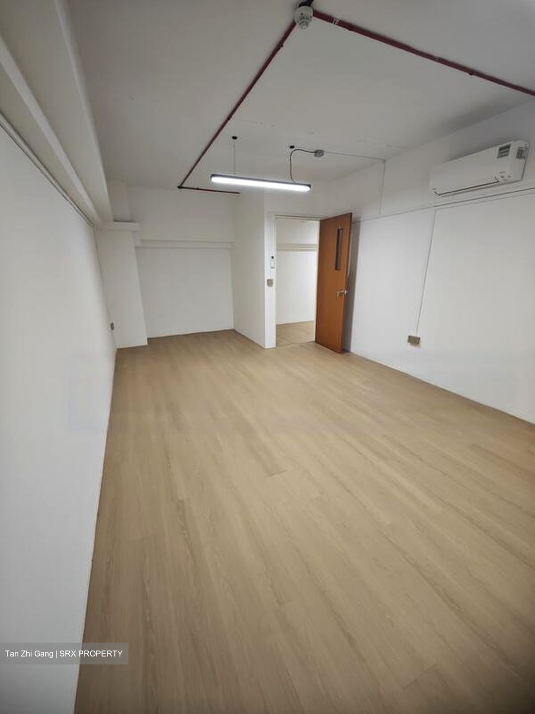 Invest Ho Building (D13), Factory #476662931